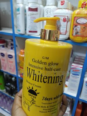 Gel Douche Golden Glow Intensive Half-Cast Whitening SPF55 - 7 Jours, Parfum Floral, Fabriqué En Thaïlande