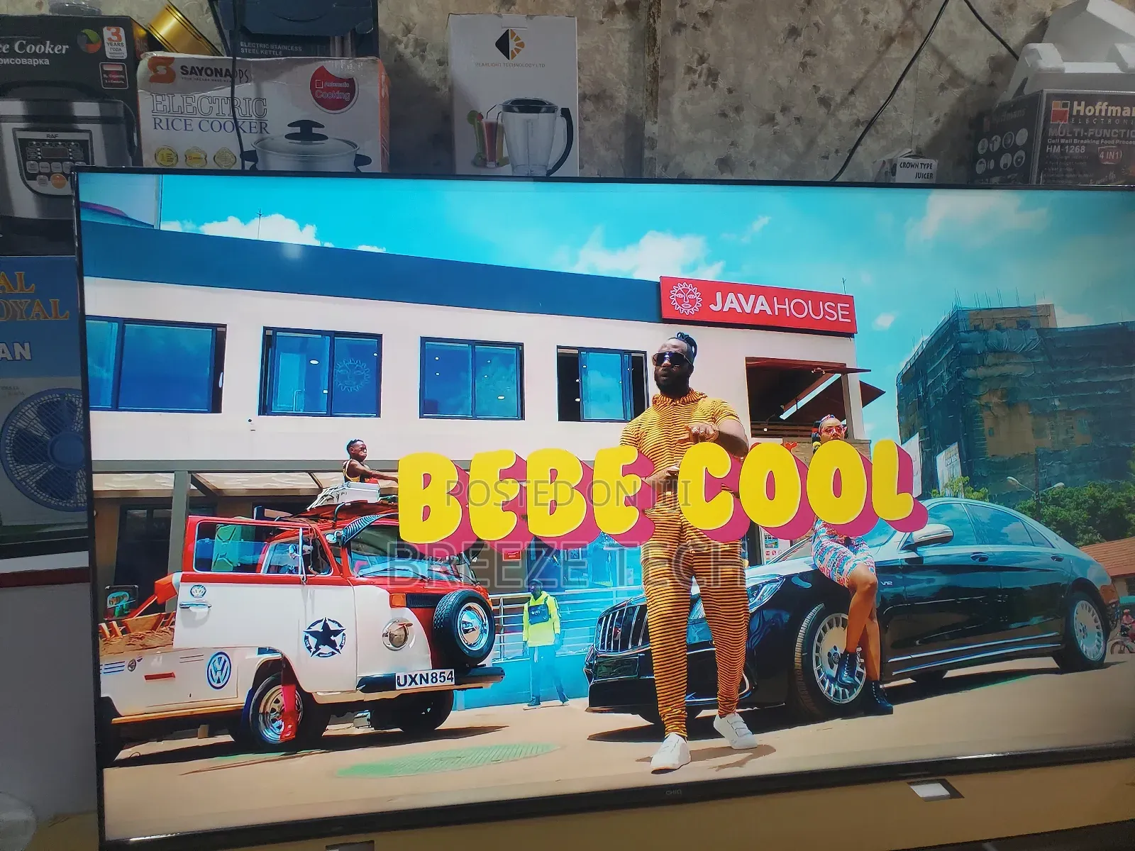 65" Chiq Smart