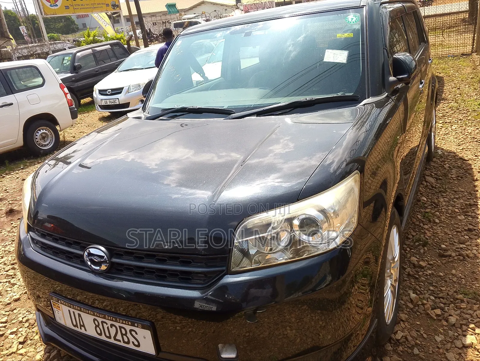 Toyota Corolla Rumion Hatchback 1.8 AWD 2011 Black