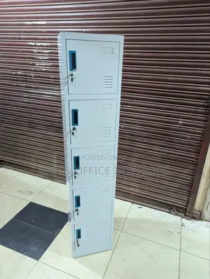 Second Hand 5 Locker Filing Cabinet Each Locker With a Key