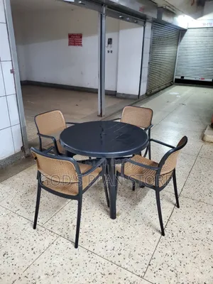 Simplified Plastic Table and Chairs Plastic Table and Chairs