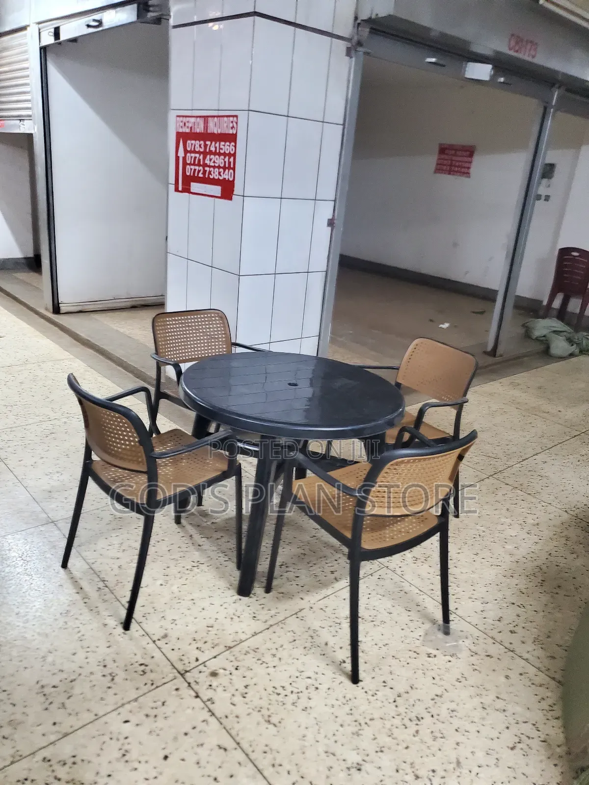 Simplified Plastic Table and Chairs Plastic Table and Chairs