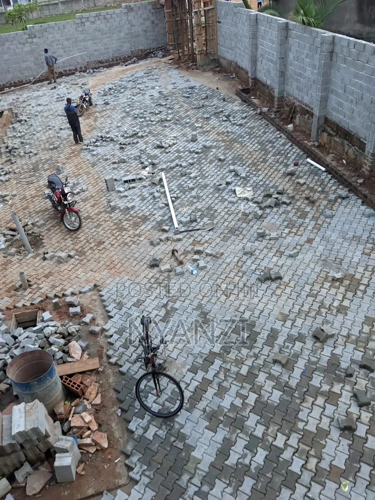 Laying and Construction of Pavers
