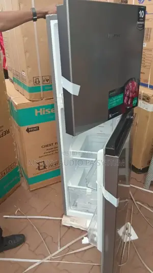 Hisense Refrigerator 266l Double Door Frost Free.