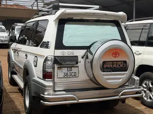 Toyota Land Cruiser 2000 Silver