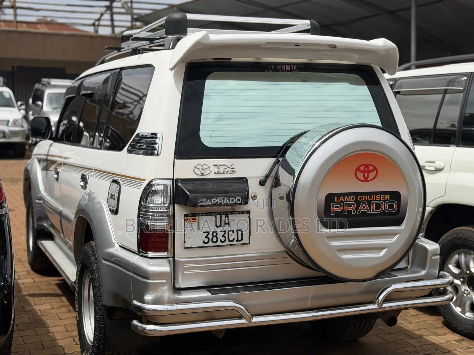 Toyota Land Cruiser 2000 Silver