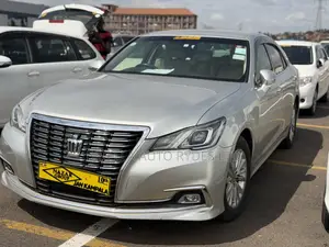 Toyota Crown Majesta 2015 Silver