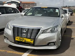Toyota Crown Majesta 2015 Silver