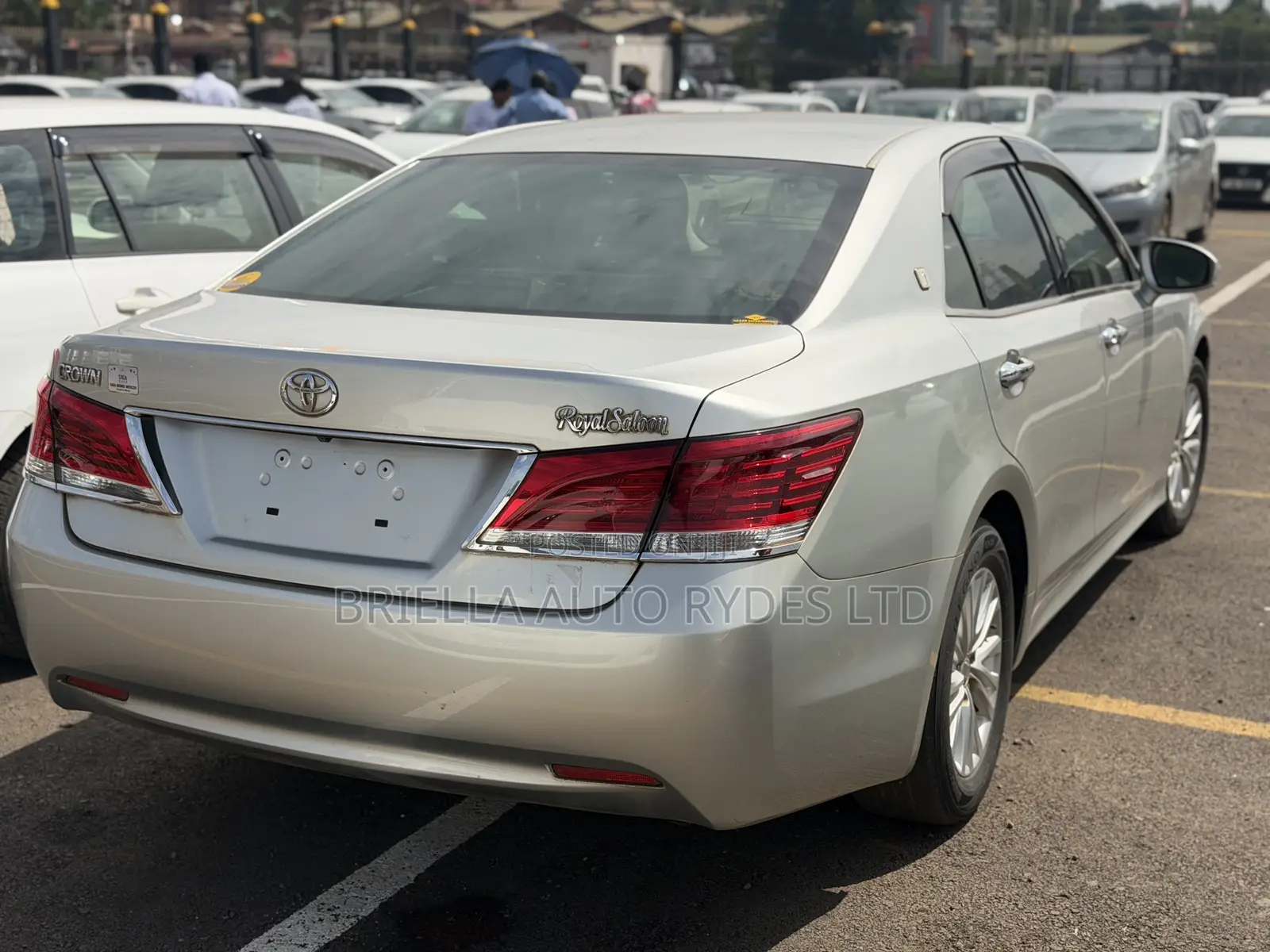 Toyota Crown Majesta 2015 Silver