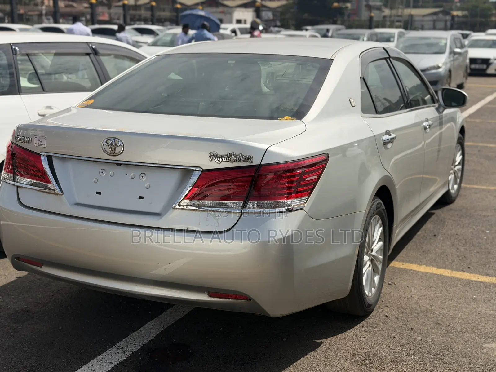 Toyota Crown Majesta 2015 Silver