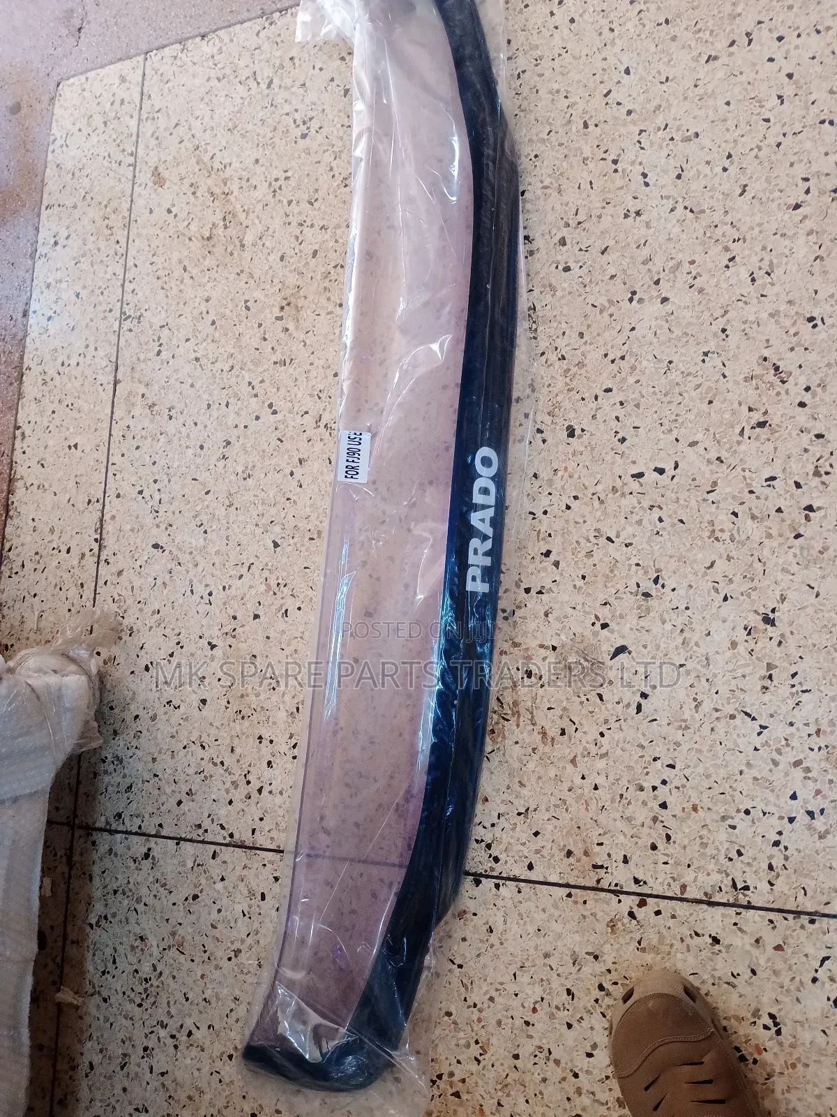 Bonnet Visor (Prado)