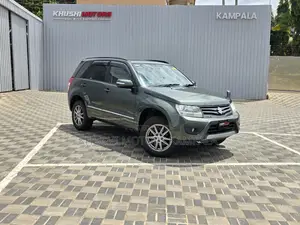 Suzuki Escudo 2016 Green