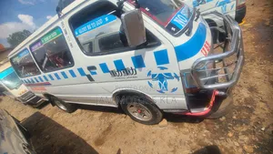 Toyota HiAce 1992 White