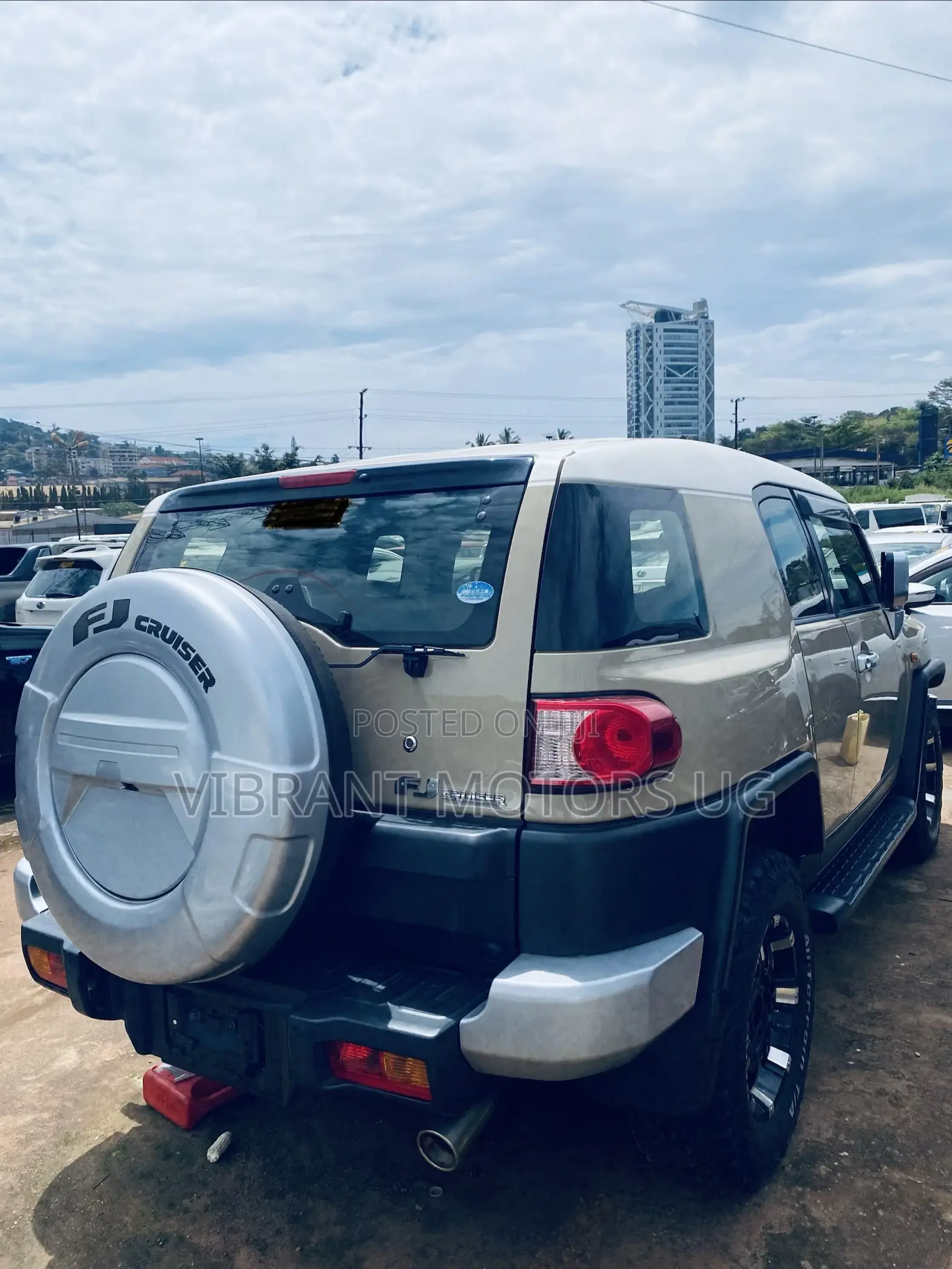 Toyota FJ Cruiser 2017 Gold