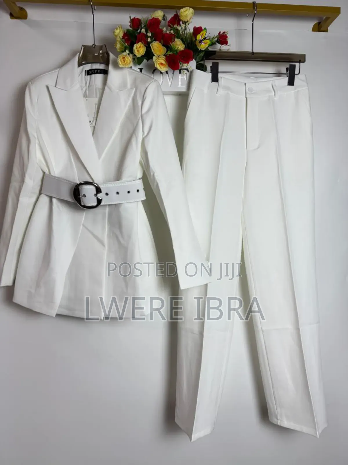 White Turkey Suits for Graduation