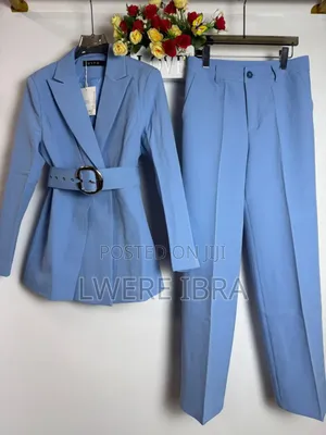 White Turkey Suits for Graduation
