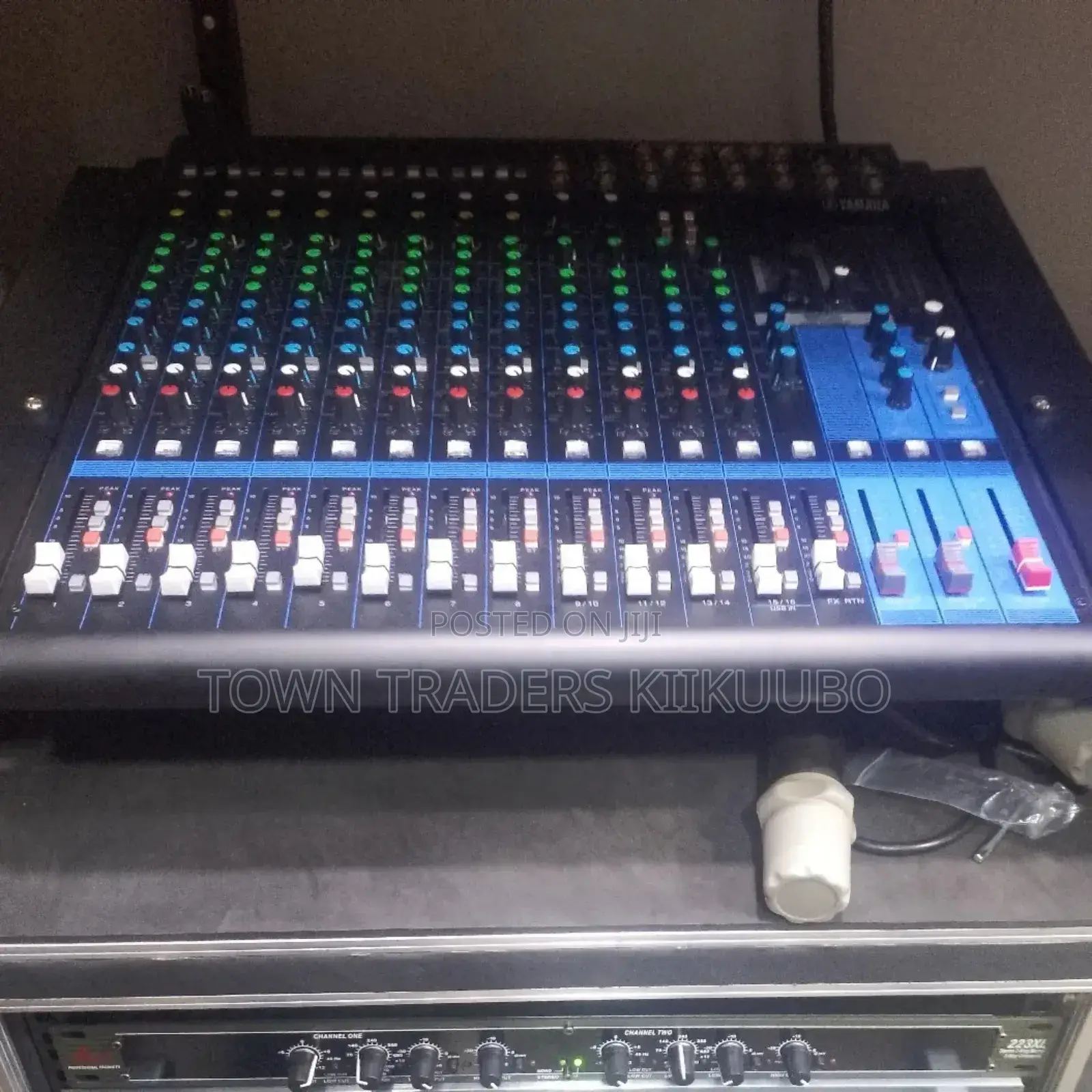 Yamaha Mixer 16 Channels