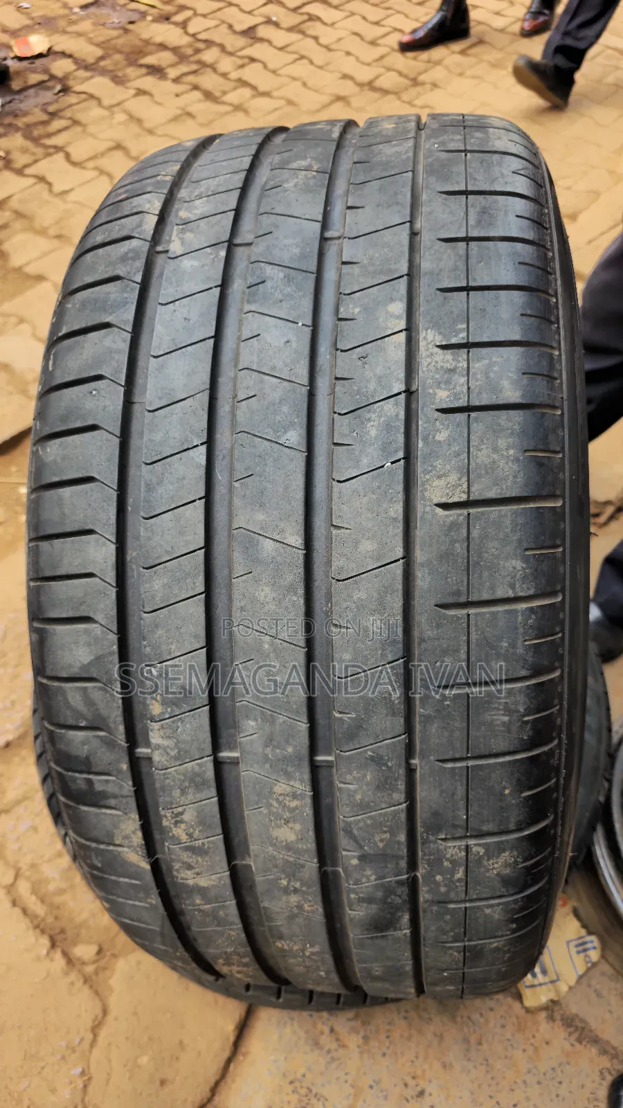 325/30r23 Pirelli Foreign Used Tyres