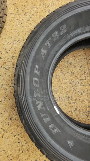 285/65r17 Dunlop At22 Foreign Used Tyres