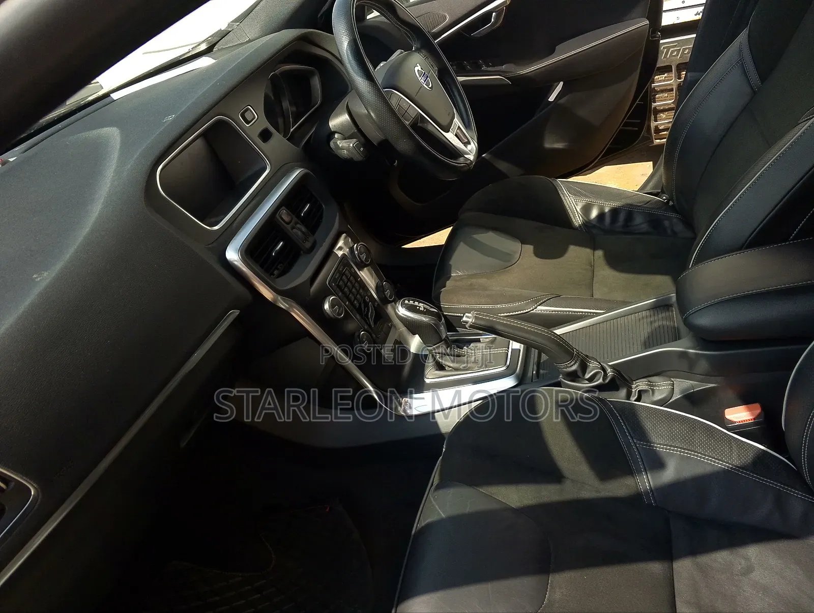 Volvo V40 2014 Black