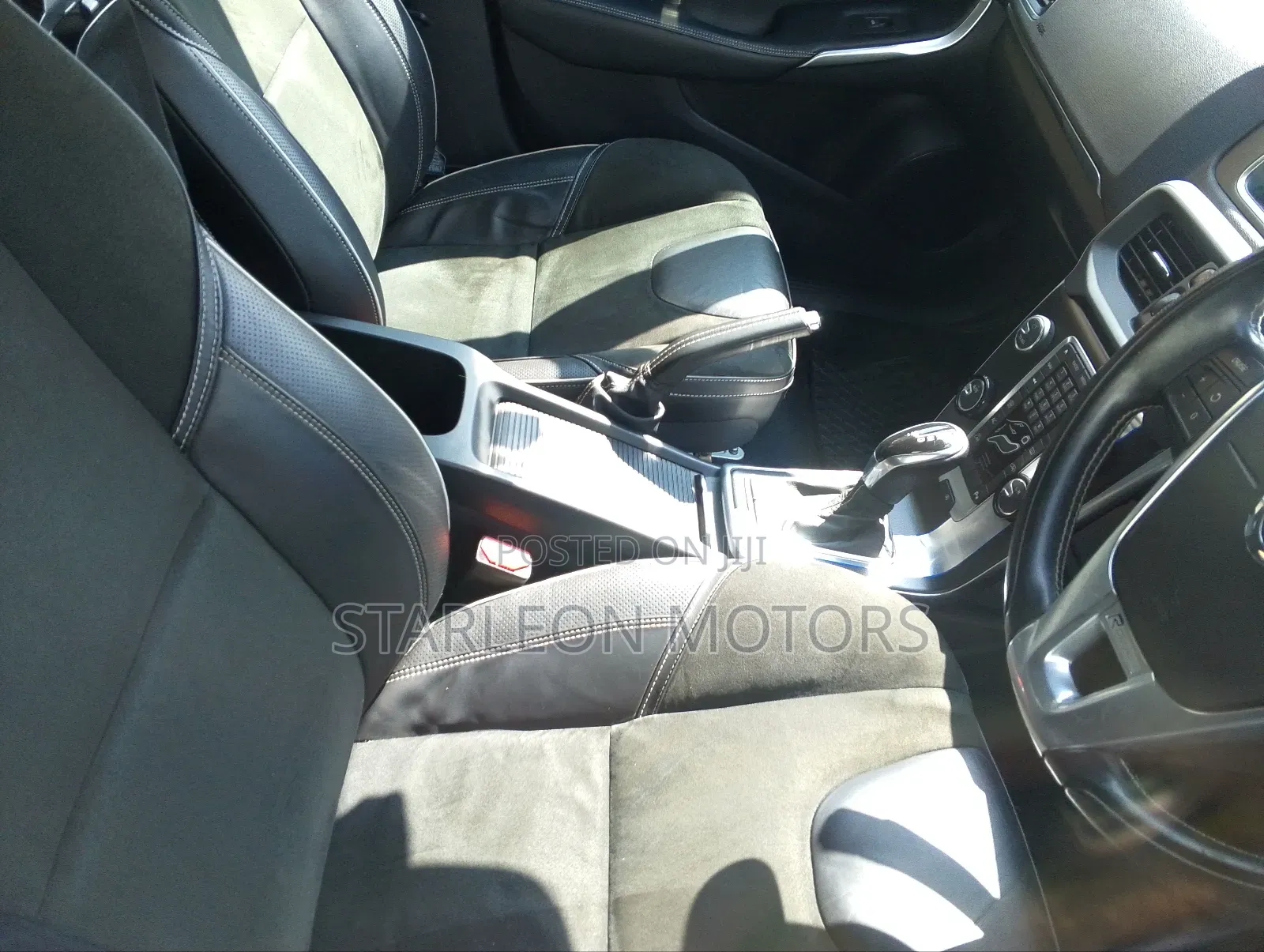 Volvo V40 2014 Black