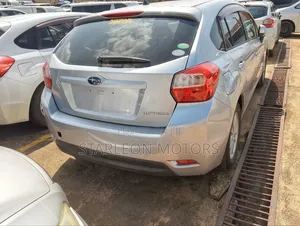 Subaru Impreza 2.0i Premium AWD Hatchback 2016 Silver