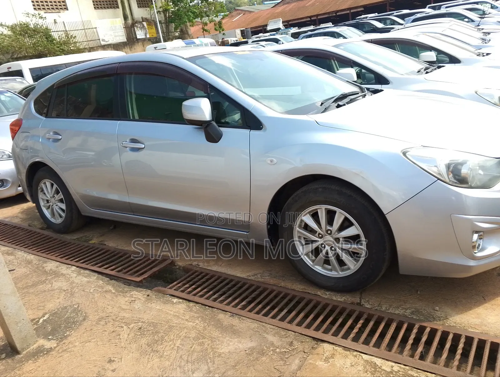 Subaru Impreza 2.0i Premium AWD Hatchback 2016 Silver