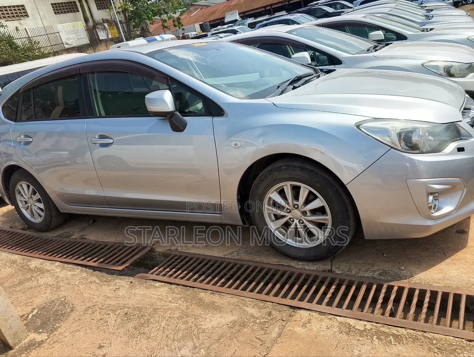 Subaru Impreza 2.0i Premium AWD Hatchback 2016 Silver