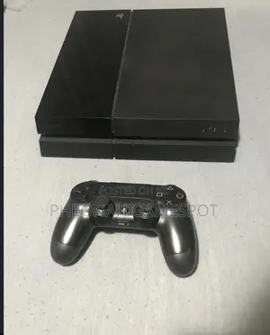 Ps4 Standard, Clean Console, 2 Pads, 15 Fun Games Inside.