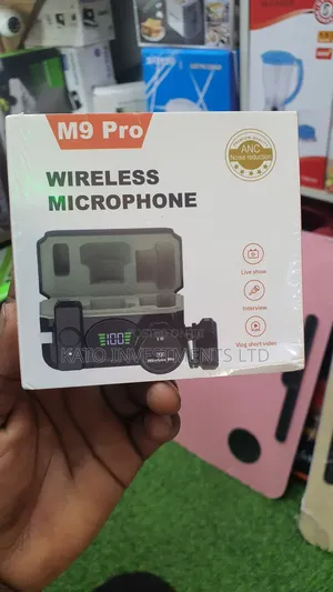 M9 Pro Wireless Microphone