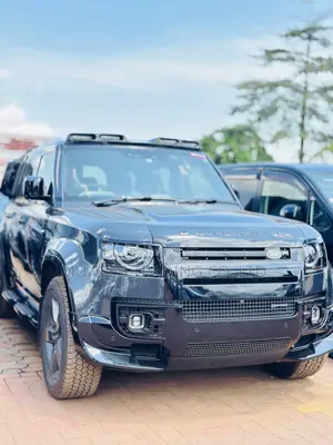 Land Rover Defender Carpathian Edition 2024 Black