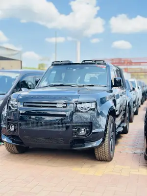 Land Rover Defender Carpathian Edition 2024 Black