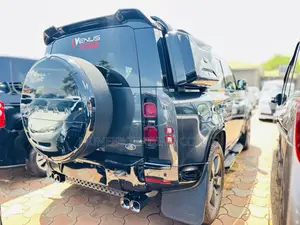 Land Rover Defender Carpathian Edition 2024 Black