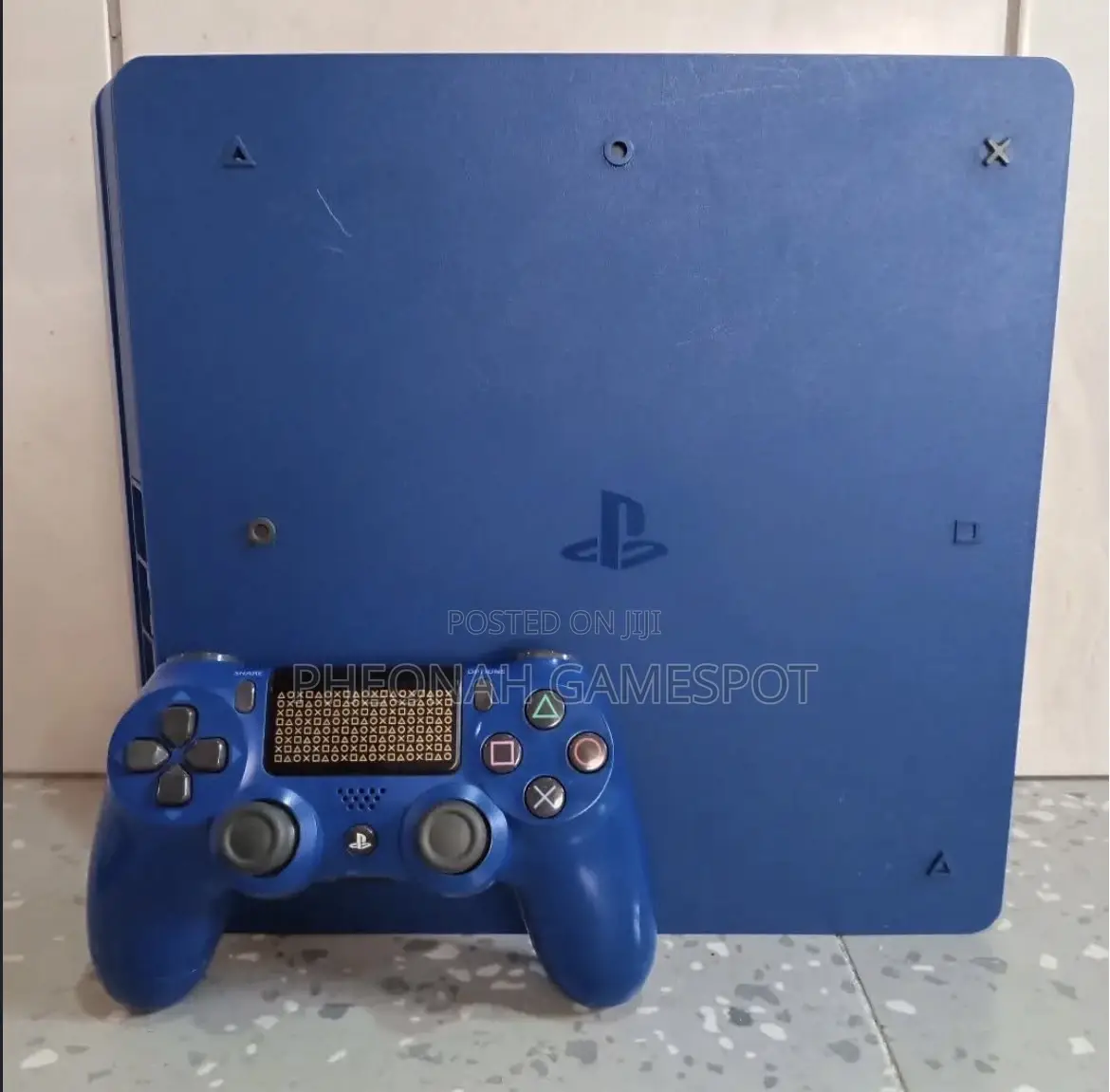 Ps4 Slim, Clean Console, 2 Pads, 18 Great Games Installed.