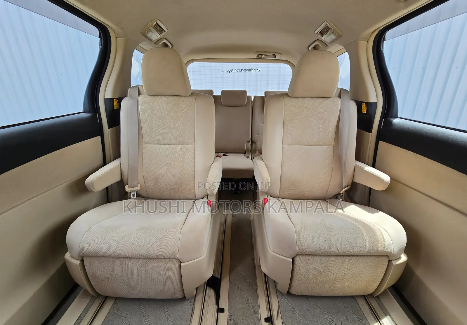 Toyota Estima 2012 White