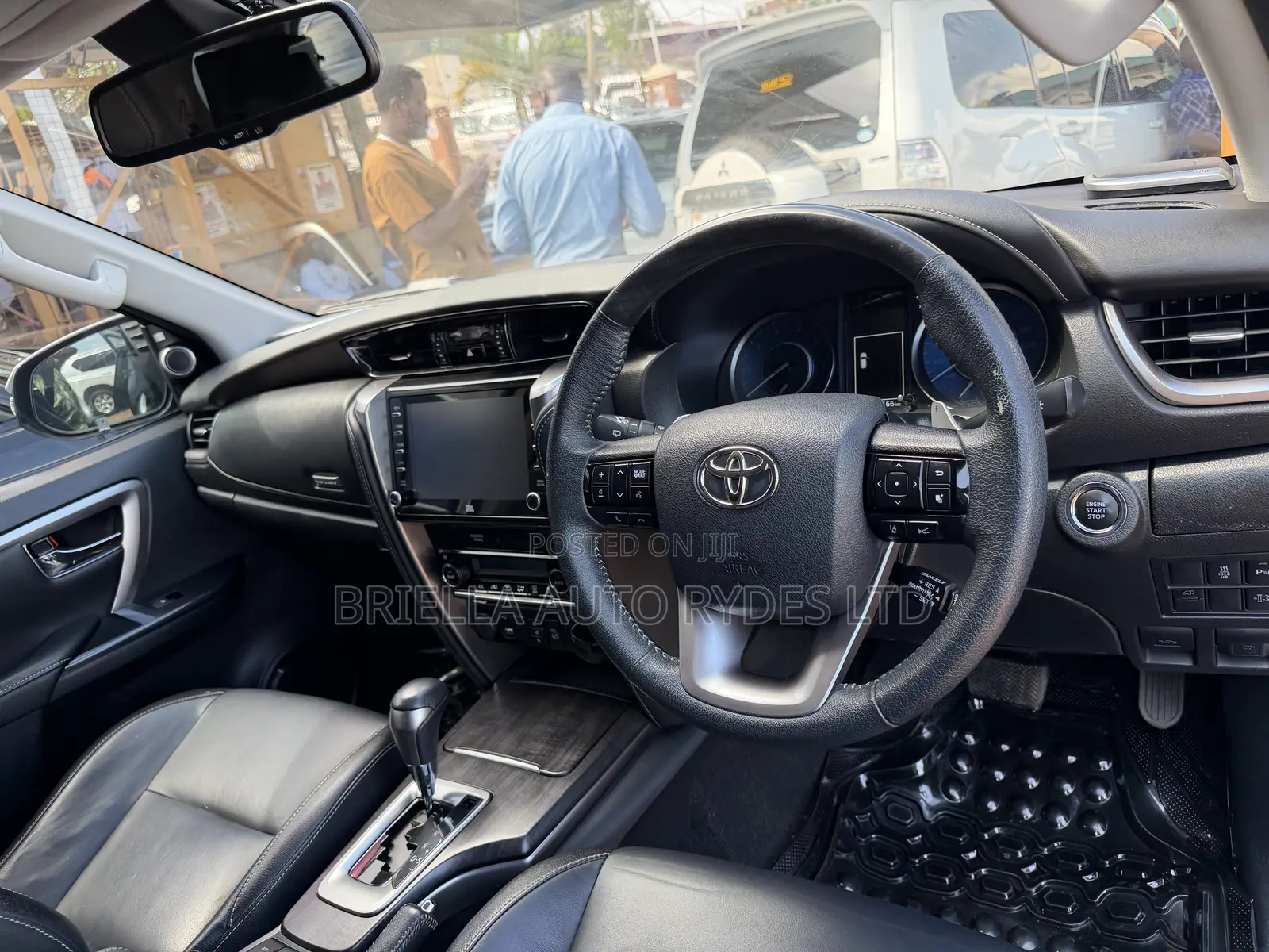 Toyota Fortuner 2016 Silver