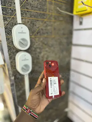 New Apple iPhone 13 128 GB Red
