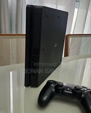 Slim Ps4 Bundle, 2 Controllers, 19 Top Titles Preloaded Inside.