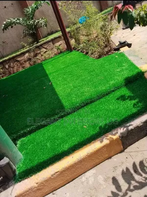 Artificial Grass Carpets Available for Compounds and Play Turfs