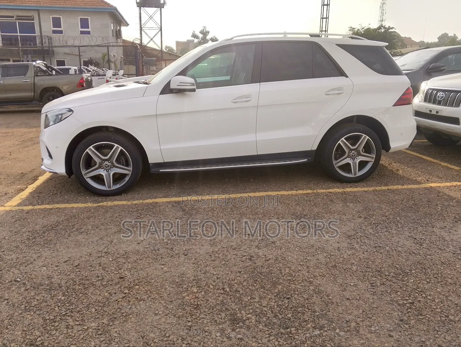 Mercedes-Benz GLE-Class GLE 250d 4MATIC 2017 White