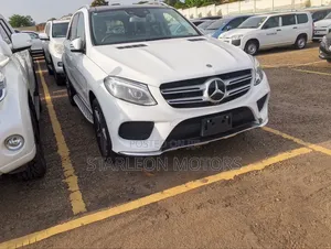 Mercedes-Benz GLE-Class GLE 250d 4MATIC 2017 White