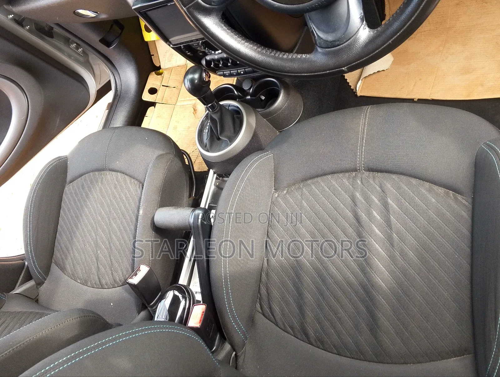 Mini Cooper 2013 Silver