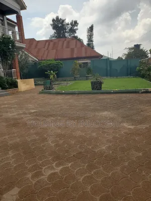 5bdrm Apartment in Bukoto Princess, Central Division for rent