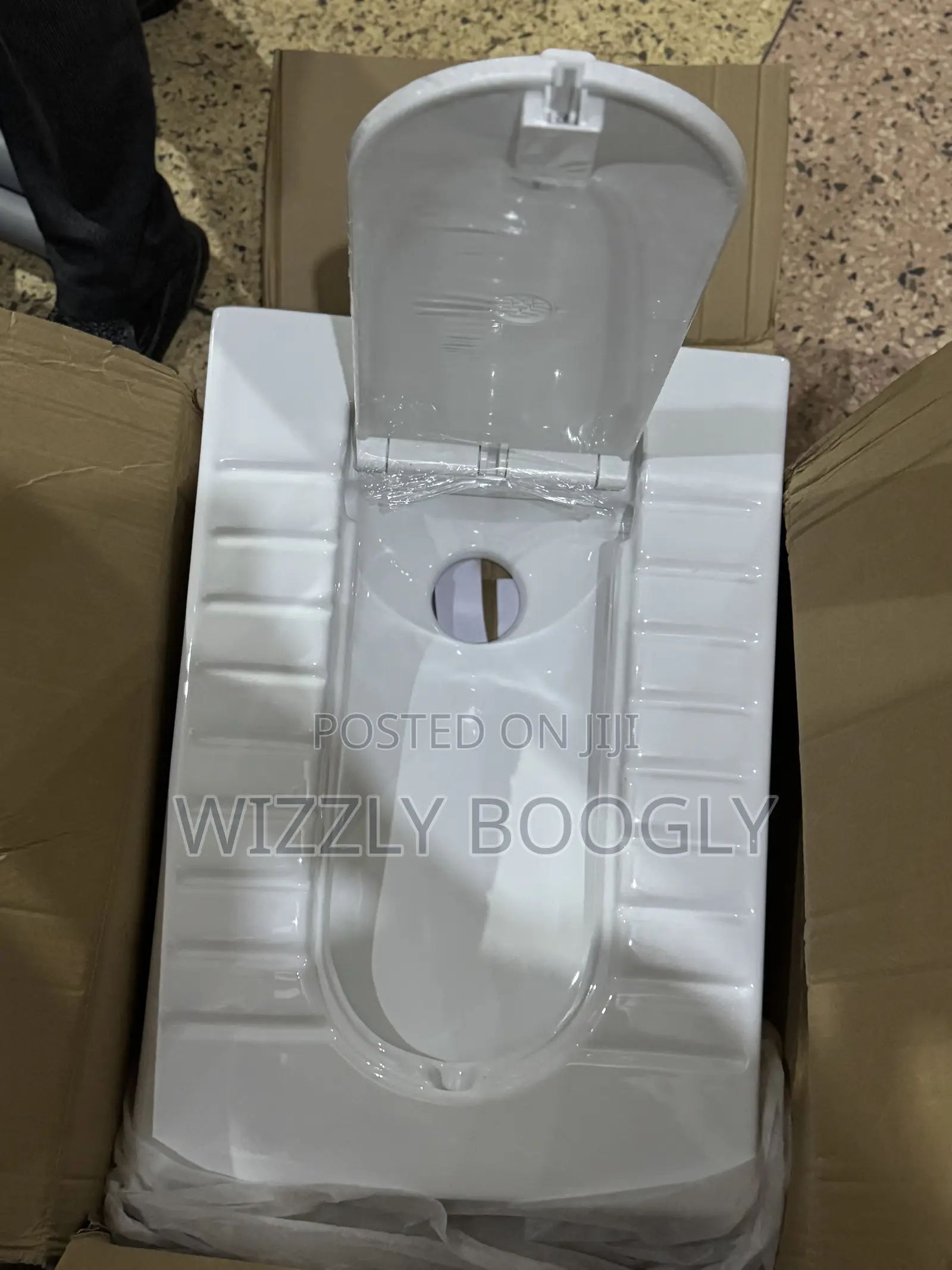 Covered Squatting Toilets That Can Be Shut