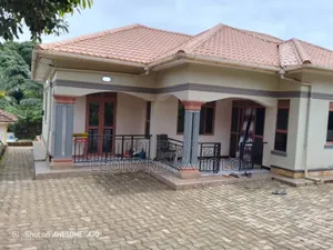 4bdrm Bungalow in Nabingo, Division A for sale