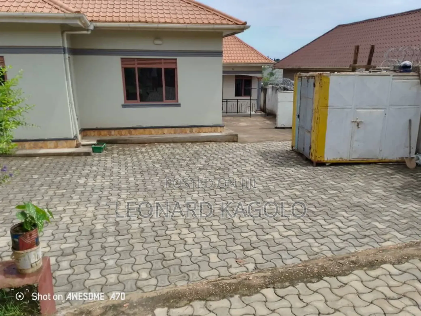 4bdrm Bungalow in Nabingo, Division A for sale