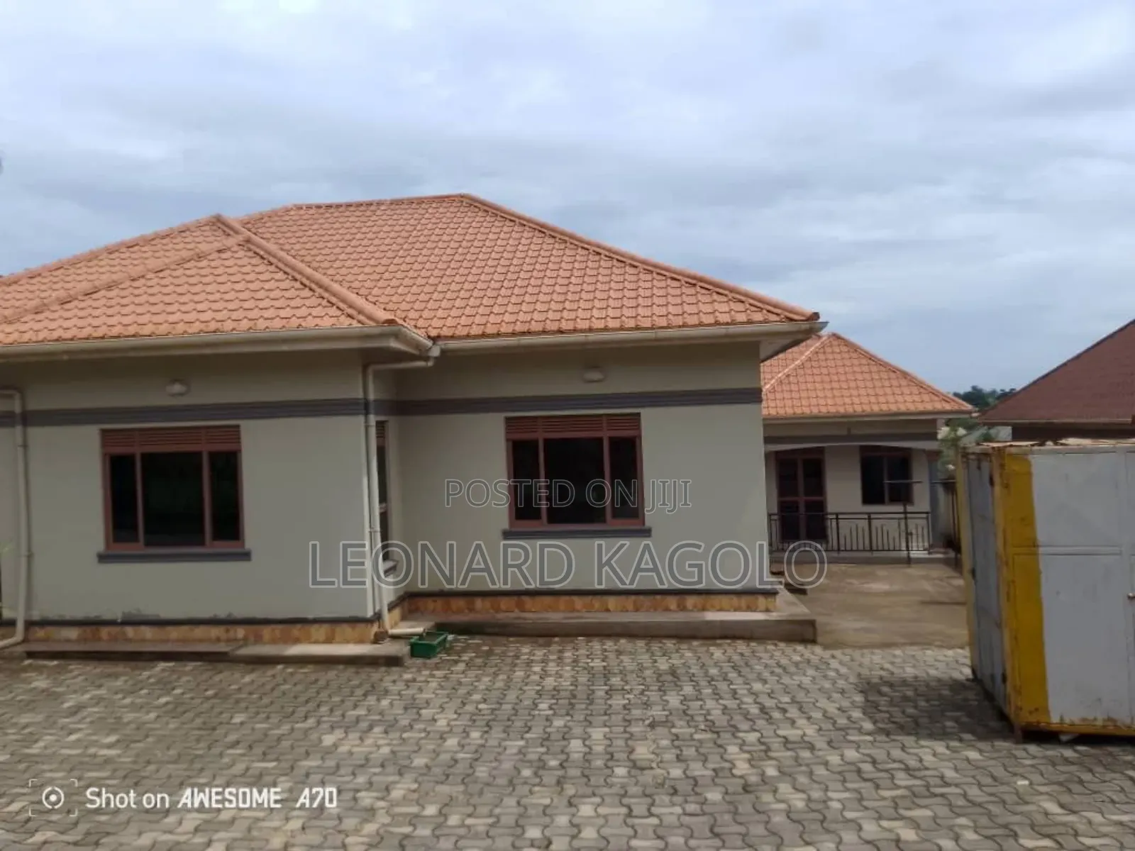 4bdrm Bungalow in Nabingo, Division A for sale