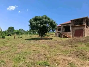 2.5 Acres of Land With a Shell Flat House in Buwera Ngogwe Buikwe