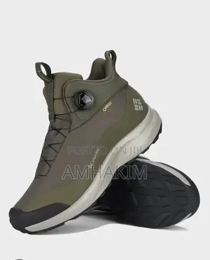 New Men's Columbia Hiking Water Proof Ankle Boots In Stock