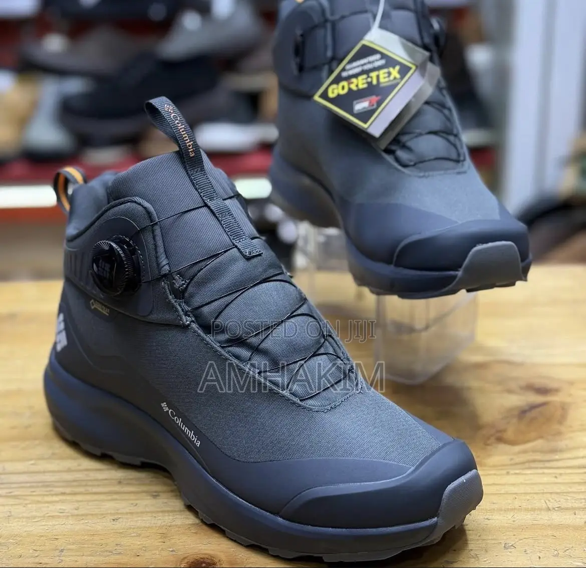 New Men's Columbia Hiking Water Proof Ankle Boots In Stock